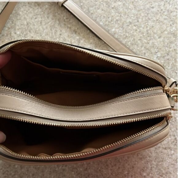 Coach Jes Crossbody Bag - Picture 2 of 3